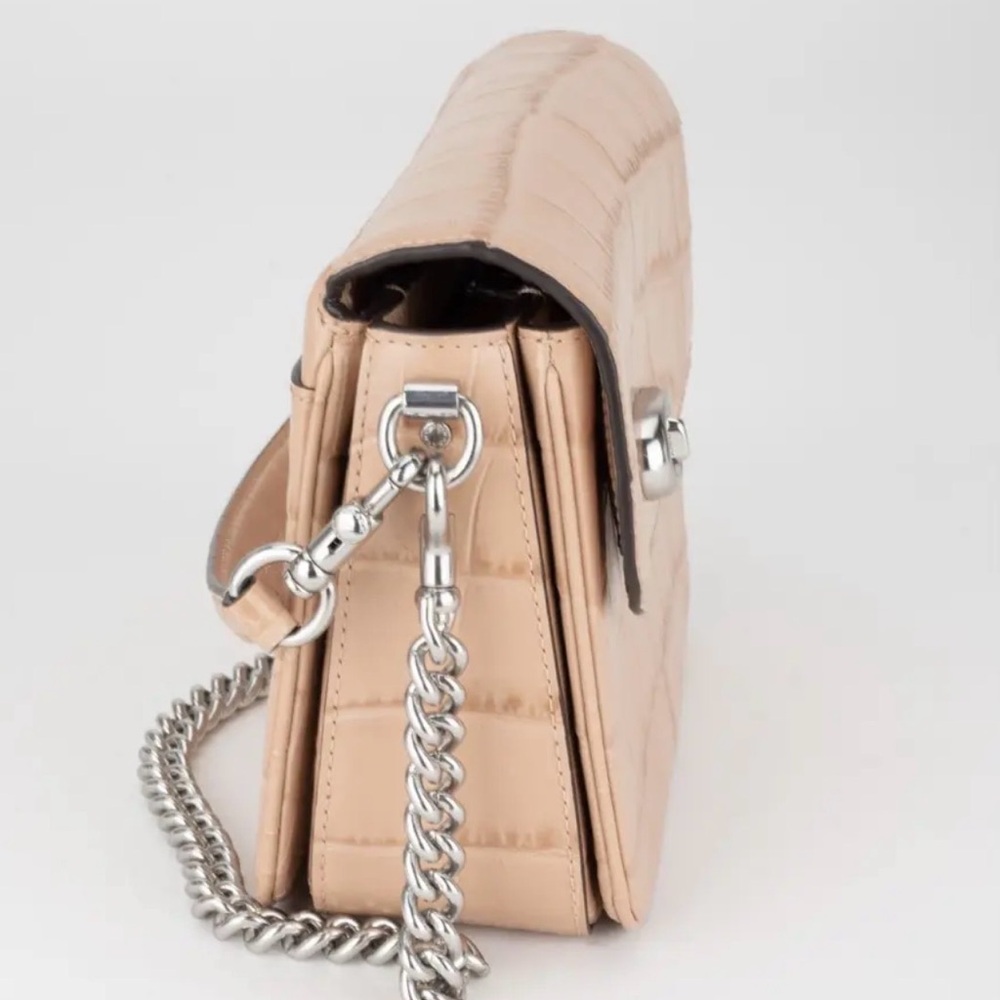 NWT Coach Embossed Croc Leather Cassie 19 bag in beige with cherry charm - Picture 13 of 15
